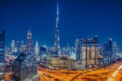 Dubai Airport Layover Guide: Things to Do at DXB in 2026