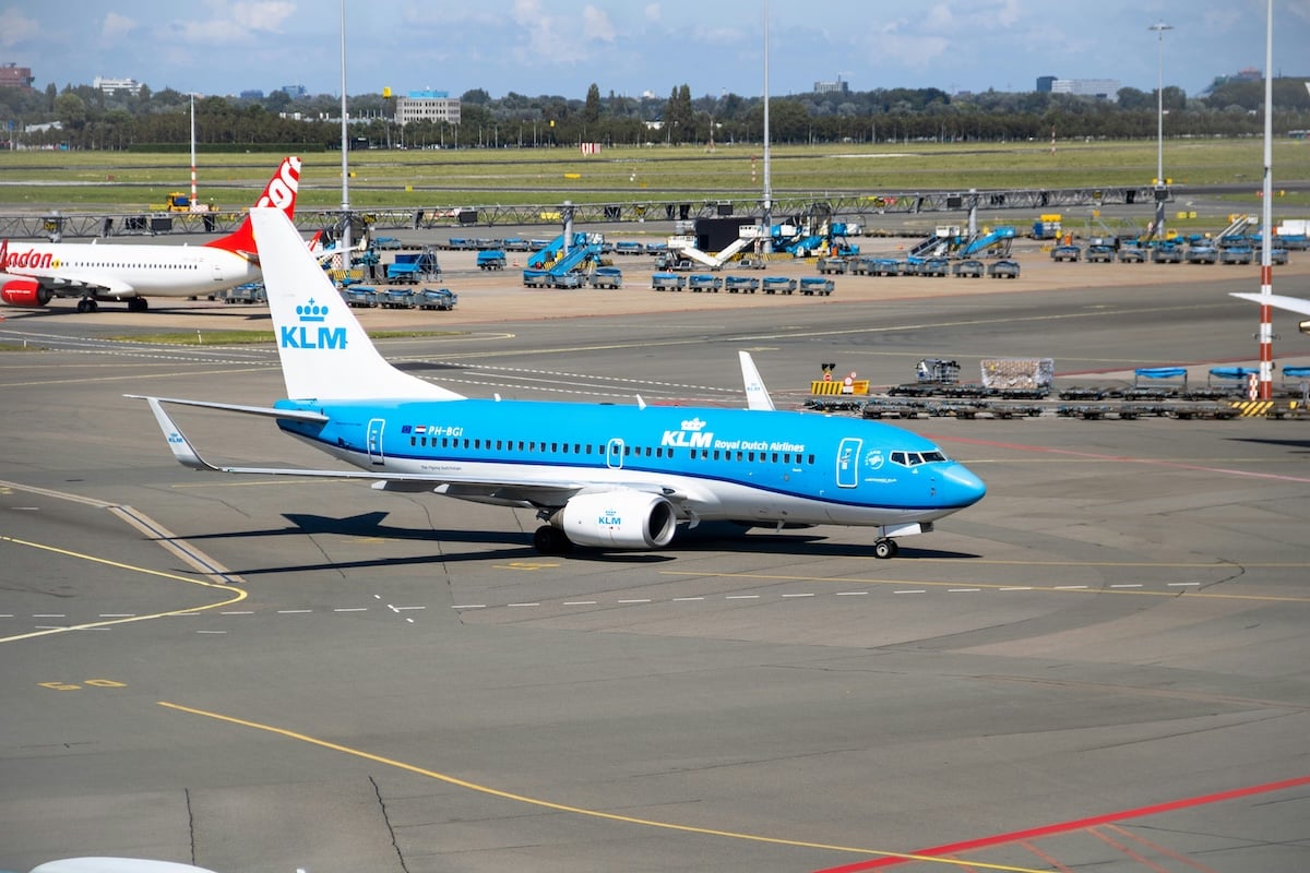 8 Best Schiphol Airport Lounges (AMS): 2026 Guide